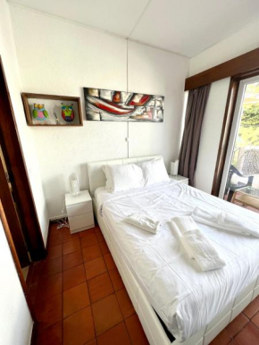 Estoril 4 - Nice & Cozy Little Studio with Terrace